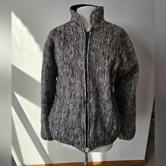 Vintage Latin's Frand Brown and Cream Wool Coat Size M. - Picture 1 of 6